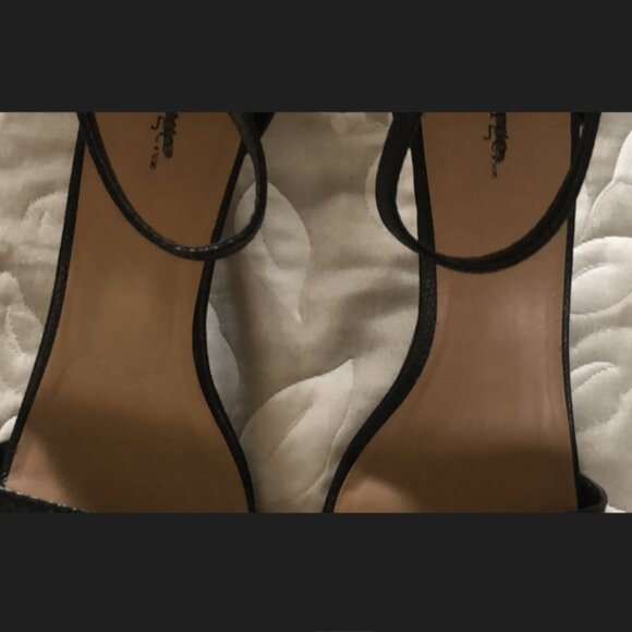 NWOT Strappy Stilletos - Picture 5 of 9